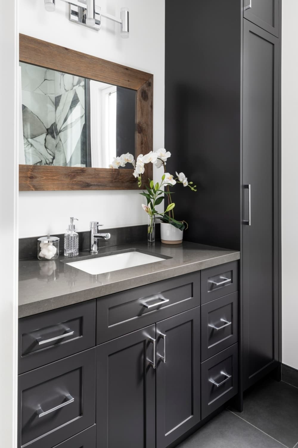 Boulton interior en suite bathroom sink detail