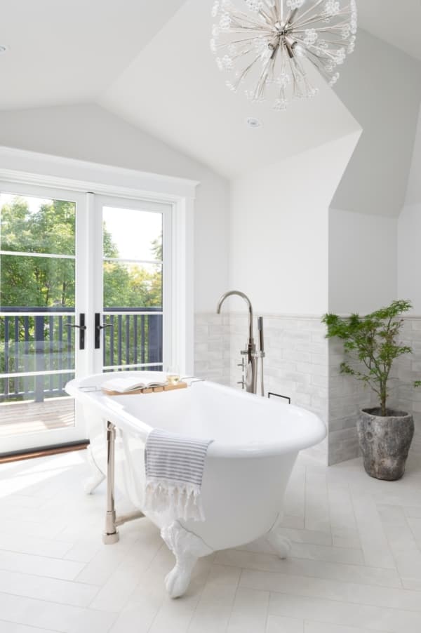 Tub details