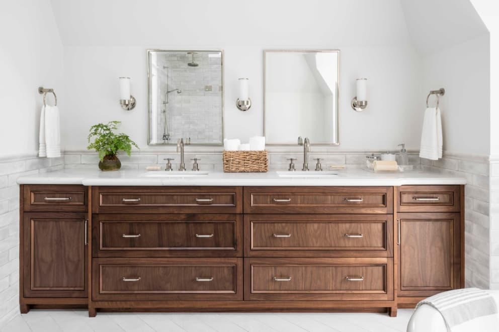 Ensuite vanity