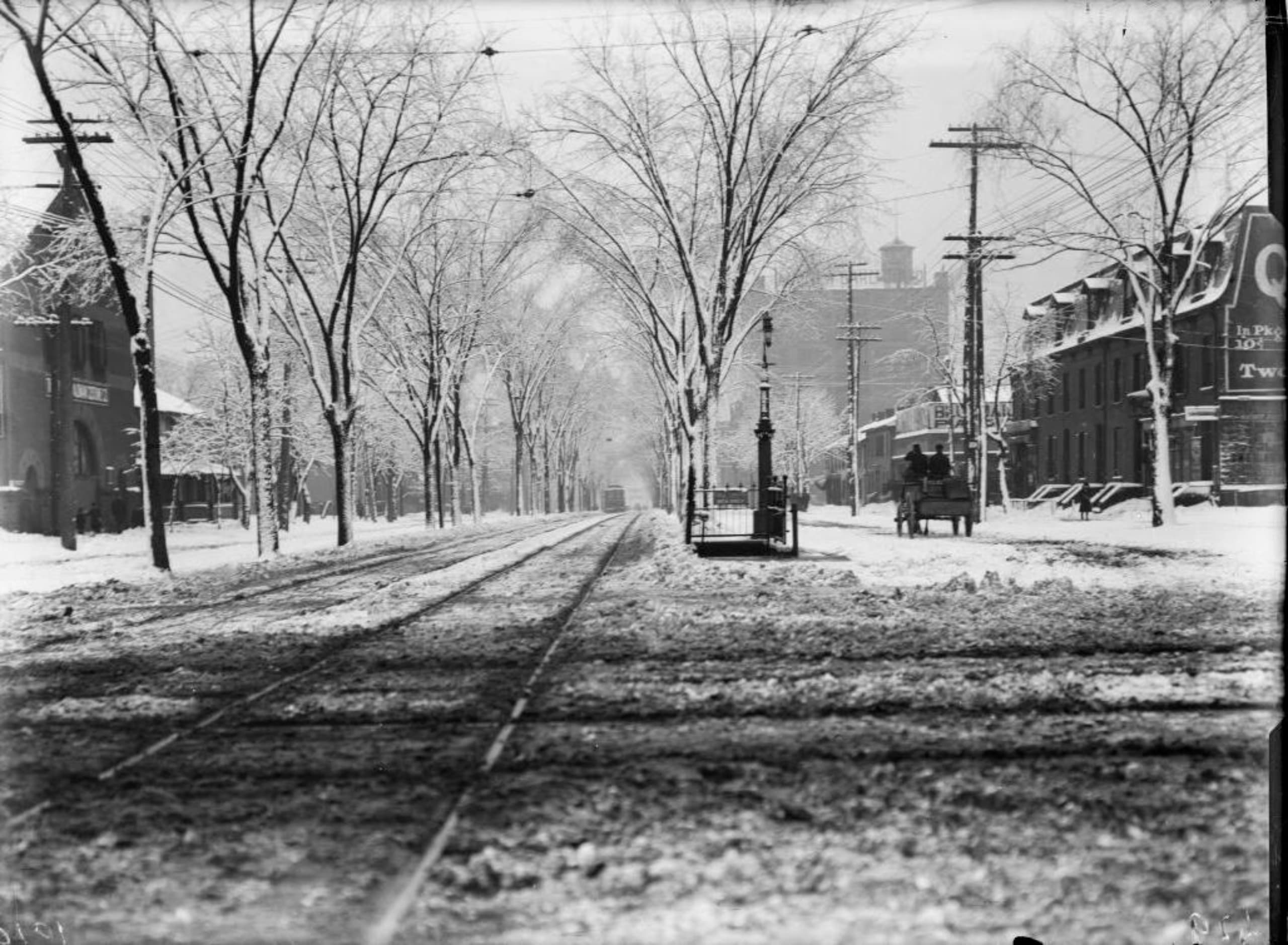 Spadina S from Queen Spadina Feb 1914 ARCHIVES